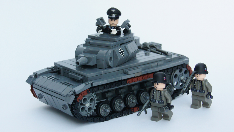 Illustration for article titled This 14-Year-Old Kid Is A Lego Genius
